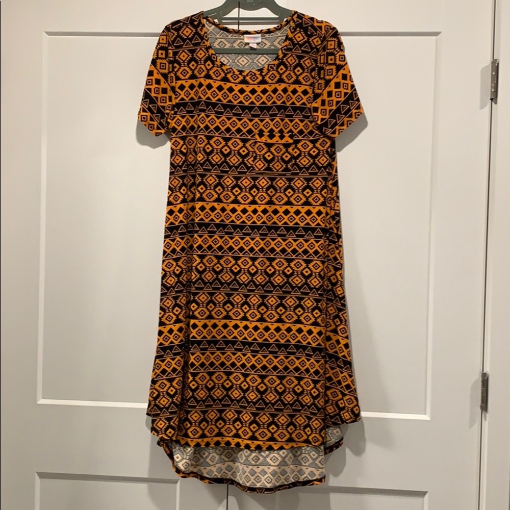 LuLaRoe Carly M